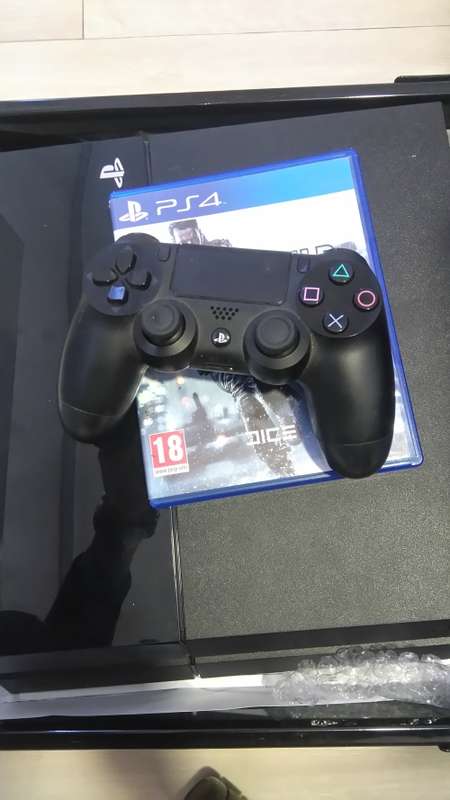 Playstation 4 500gig with GTA V & Hitman